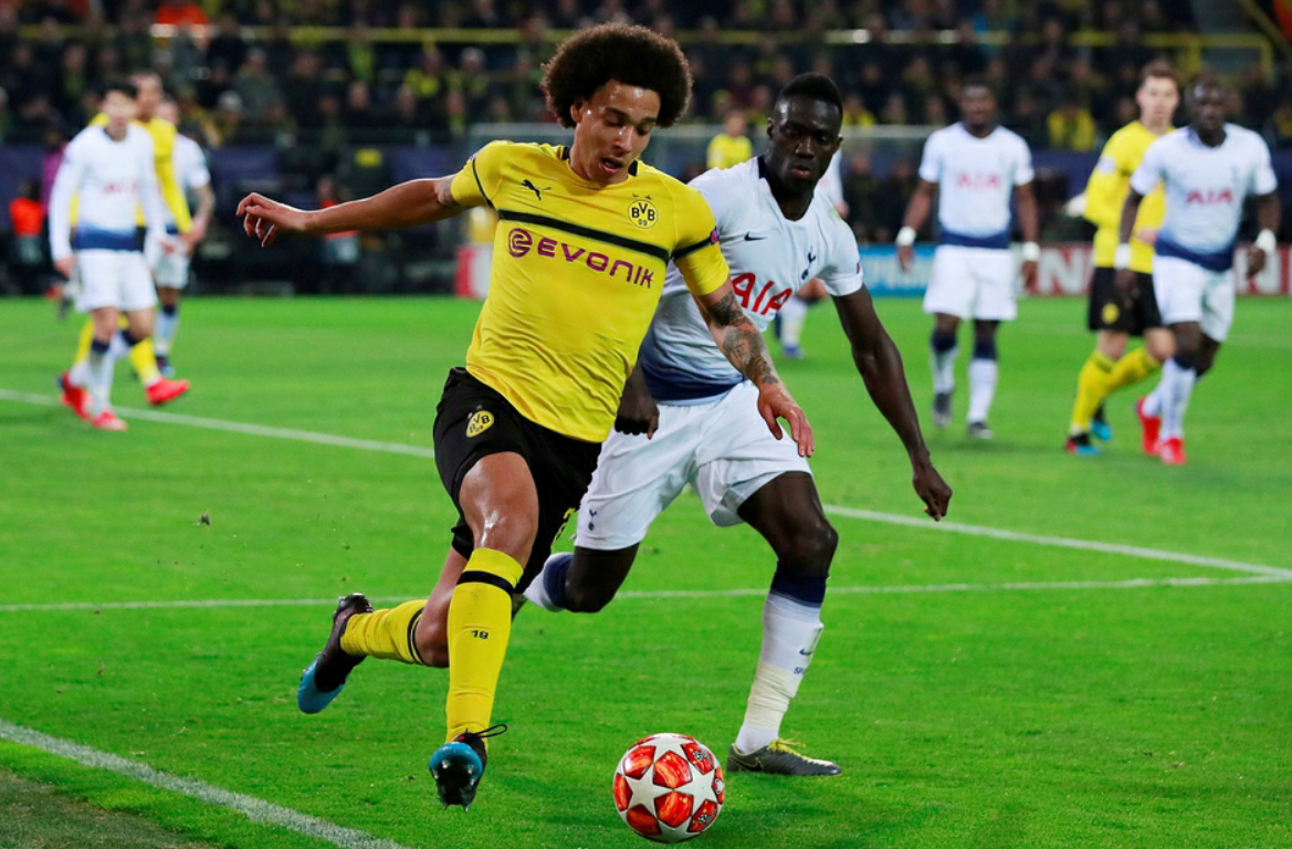 九游体育官网-转会期广州队调整名单以备荷甲今晚菲尼克斯太阳备战葡超，关键时刻防线松动引欢呼看傻球迷的简单介绍